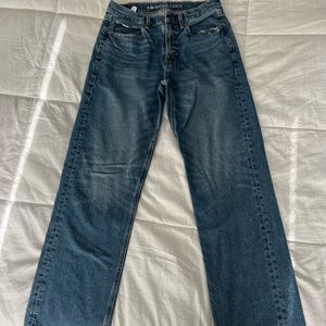 American Eagle Low Rise Baggy straight leg